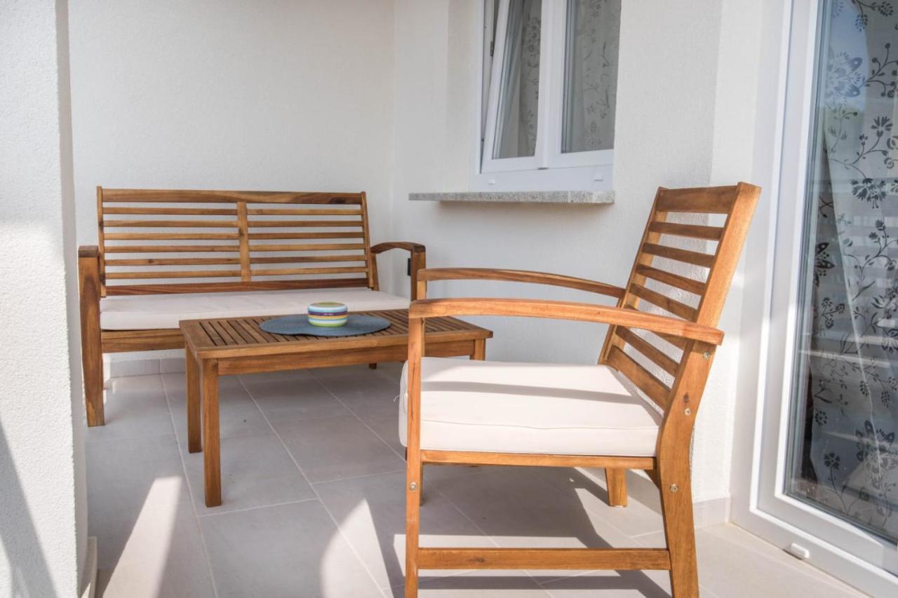Marta Apartment โรวีน ภายนอก รูปภาพ