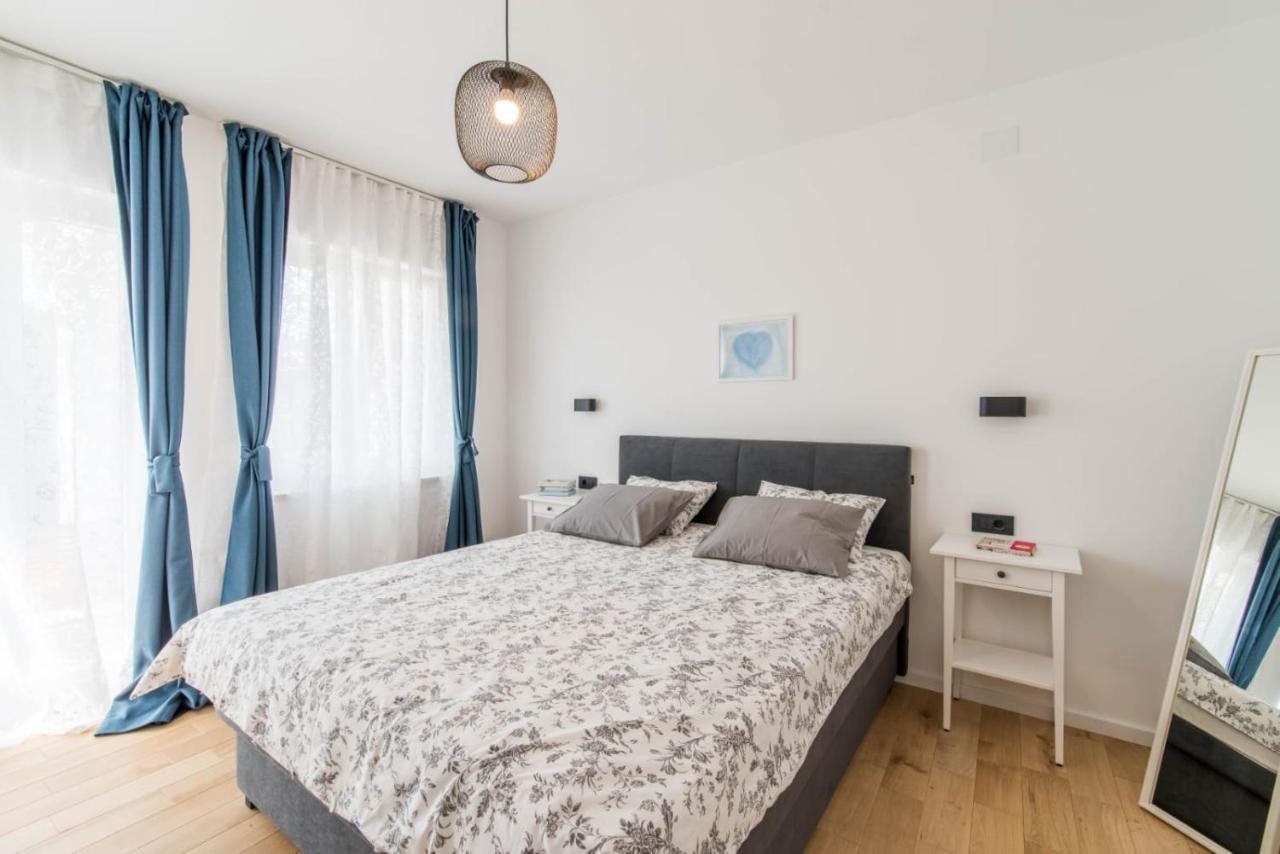 Marta Apartment โรวีน ภายนอก รูปภาพ