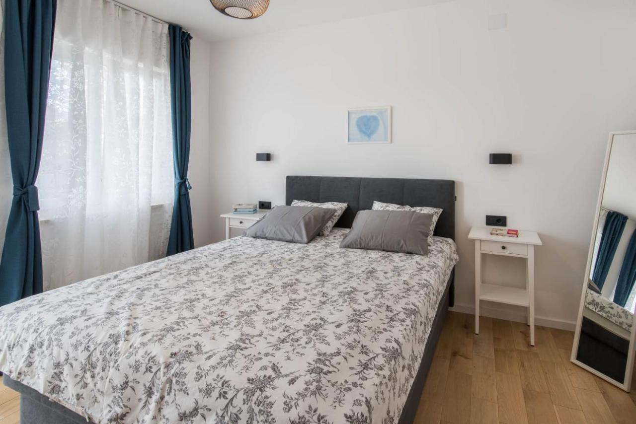 Marta Apartment โรวีน ภายนอก รูปภาพ
