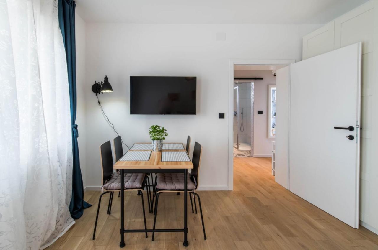 Marta Apartment โรวีน ภายนอก รูปภาพ