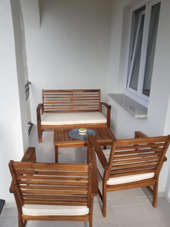 Marta Apartment โรวีน ภายนอก รูปภาพ